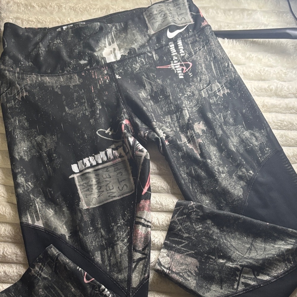 Nike Black and Gray Marbled Performance Leggings 7/8